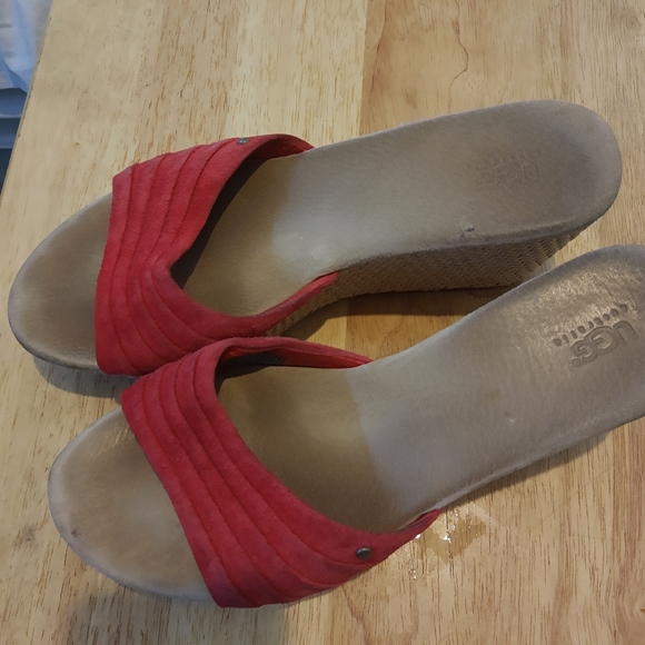 UGG sandals - Picture 3 of 3